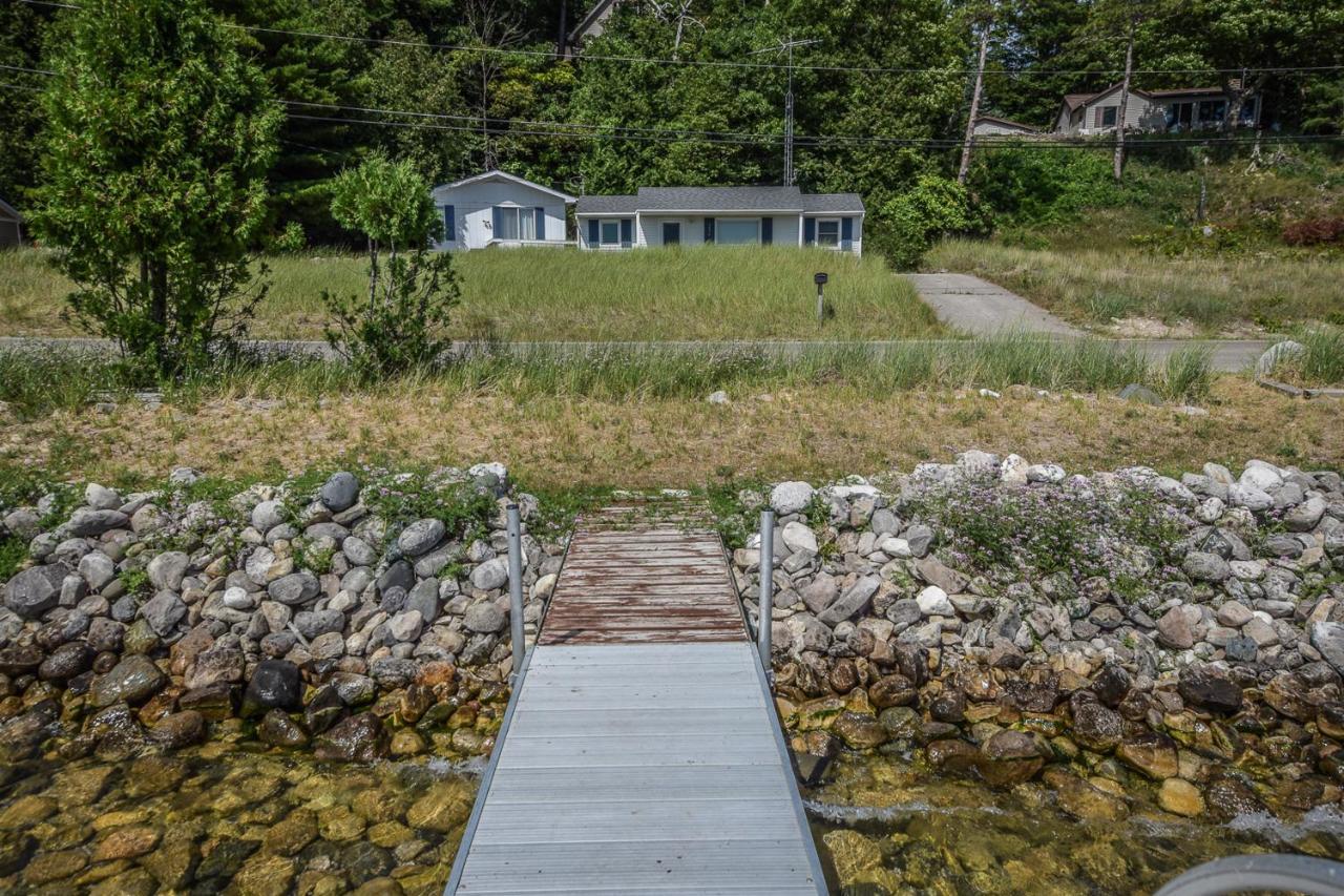 Dune Grass Shores Beulah Exterior photo